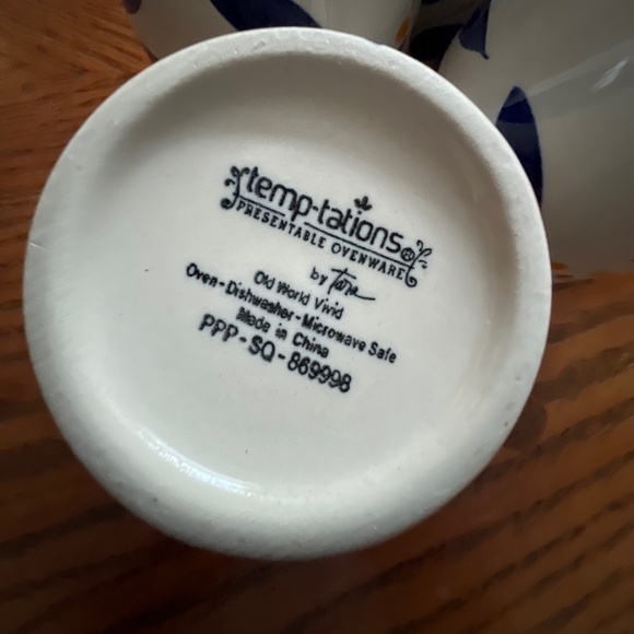 Temptations Old World Vivid Mugs - EUC - Picture 6 of 8